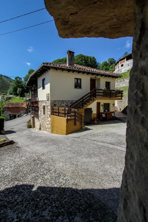 Apartamentos 'Los Balcones De Nieda 2' Onís Exterior foto