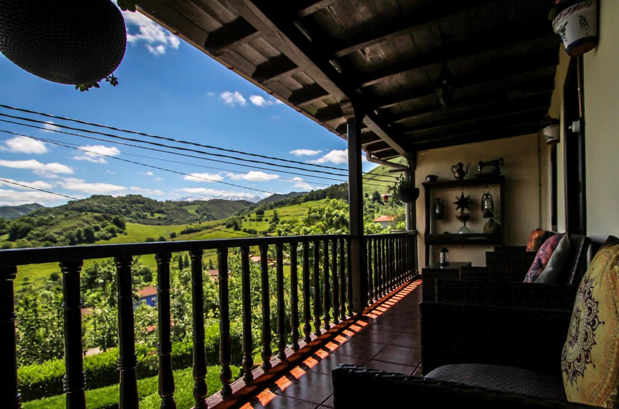 Apartamentos 'Los Balcones De Nieda 2' Onís Exterior foto